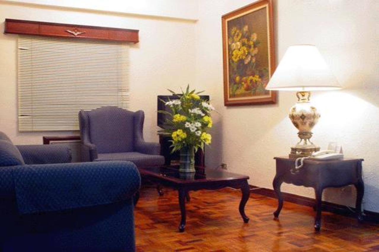 סן פדרו מקאטי Citadel Inn Makati מראה חיצוני תמונה